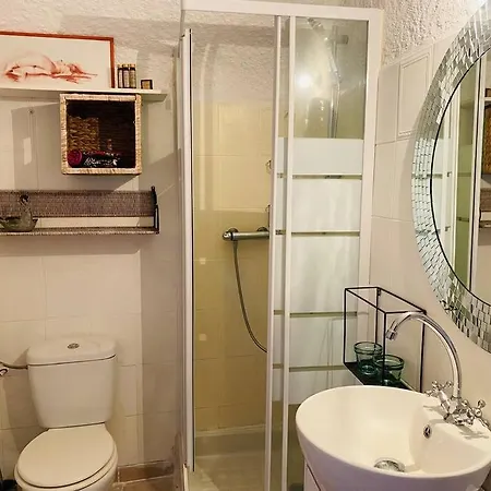 Maison Chaleureuse Et Atypique * Belgodère