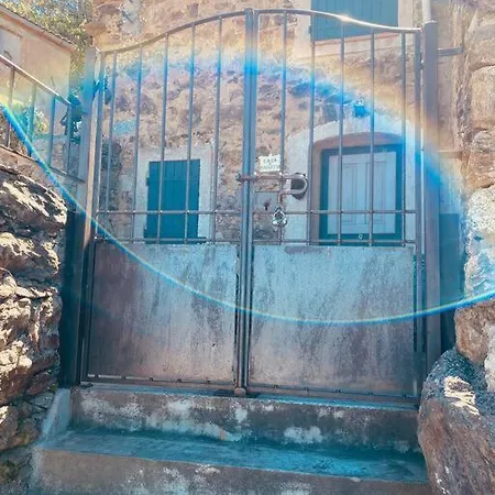 Maison Chaleureuse Et Atypique
